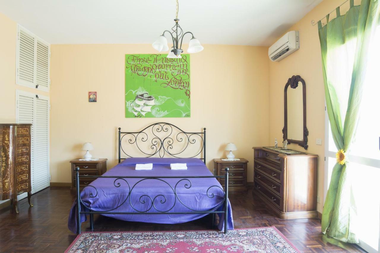 Vacationers Refuge Bed and Breakfast Anzio Exteriör bild